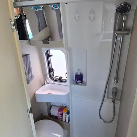 Albania Camper *